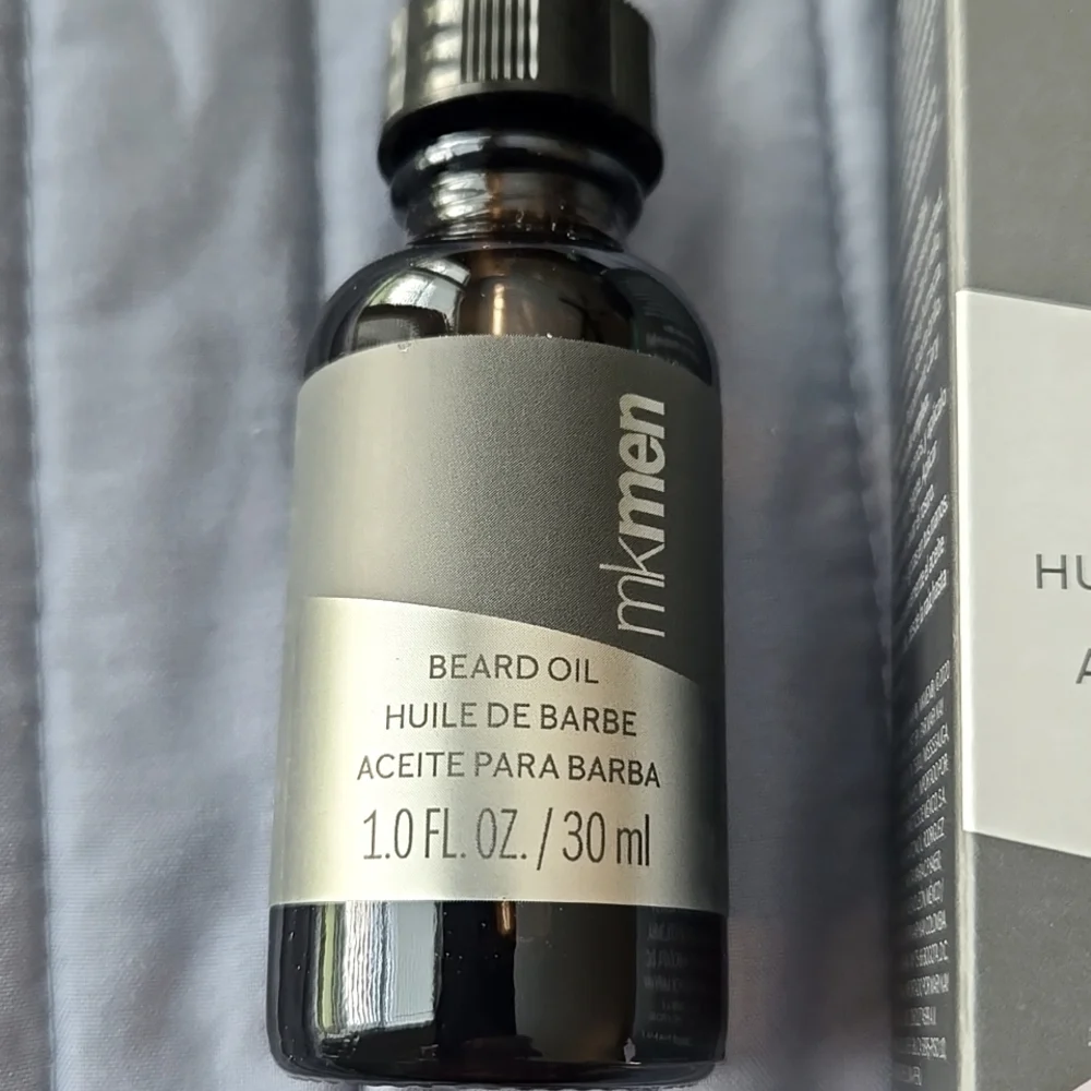 Mary Kay Men Beard‎ Oil - Black and Gray